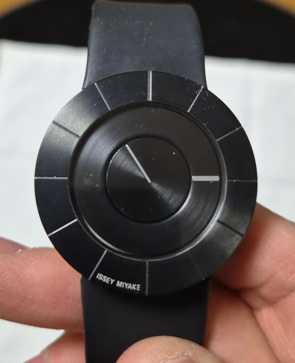 [이세이미야케/SILAN] 미니멀 블랙 스테인리스 시계 상품이미지5