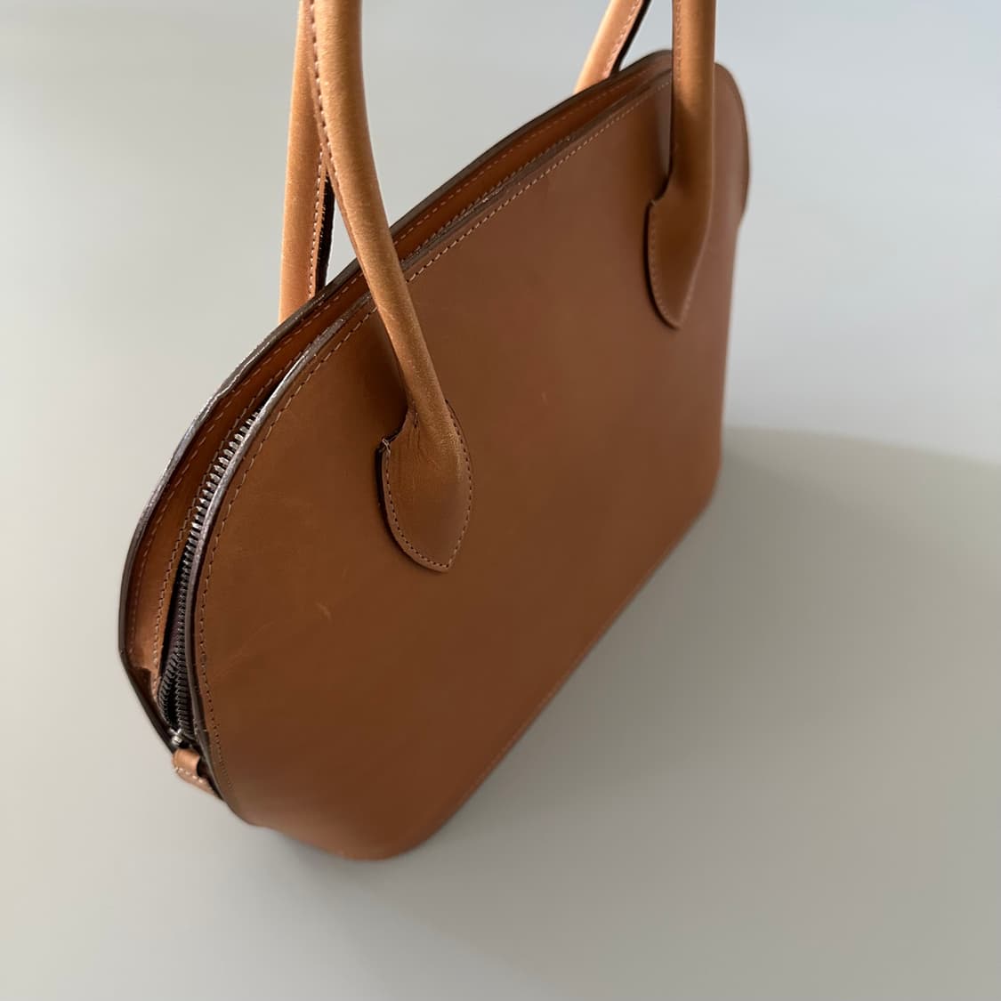 이세이미야케 im product 가죽 토트백 상품이미지3