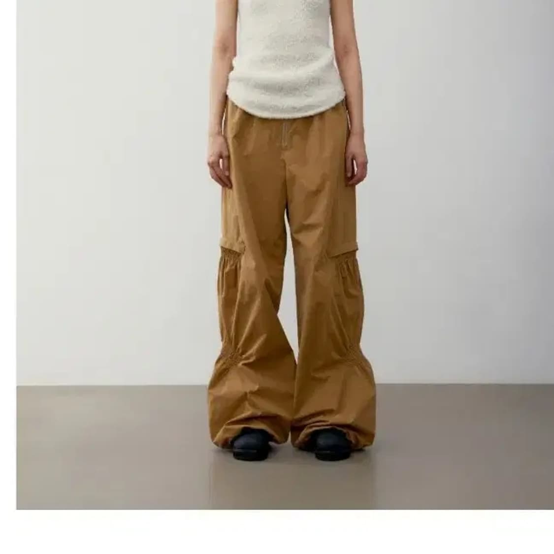 로우클래식 LOW CLASSIC 슬리브리스 니트 탑공홈가 약 20만 원 상품이미지1