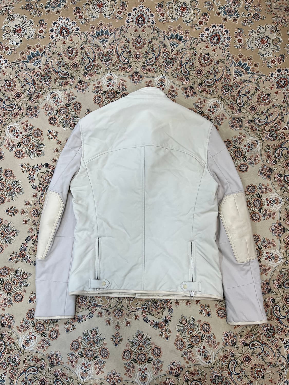 솔리드옴므 우영미 사선 하이넥 레더패치 자켓 상품이미지2