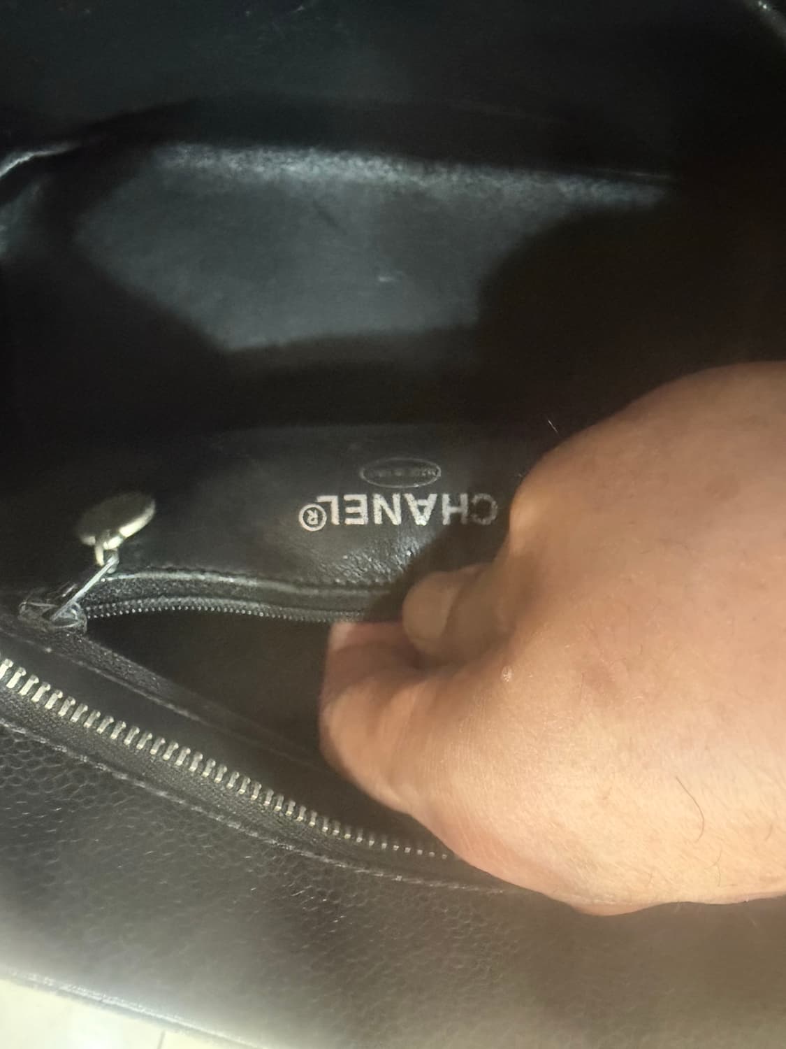 정품 샤넬 메탈리온 퀄팅 캐비어 토트백 팝니다 상품이미지8