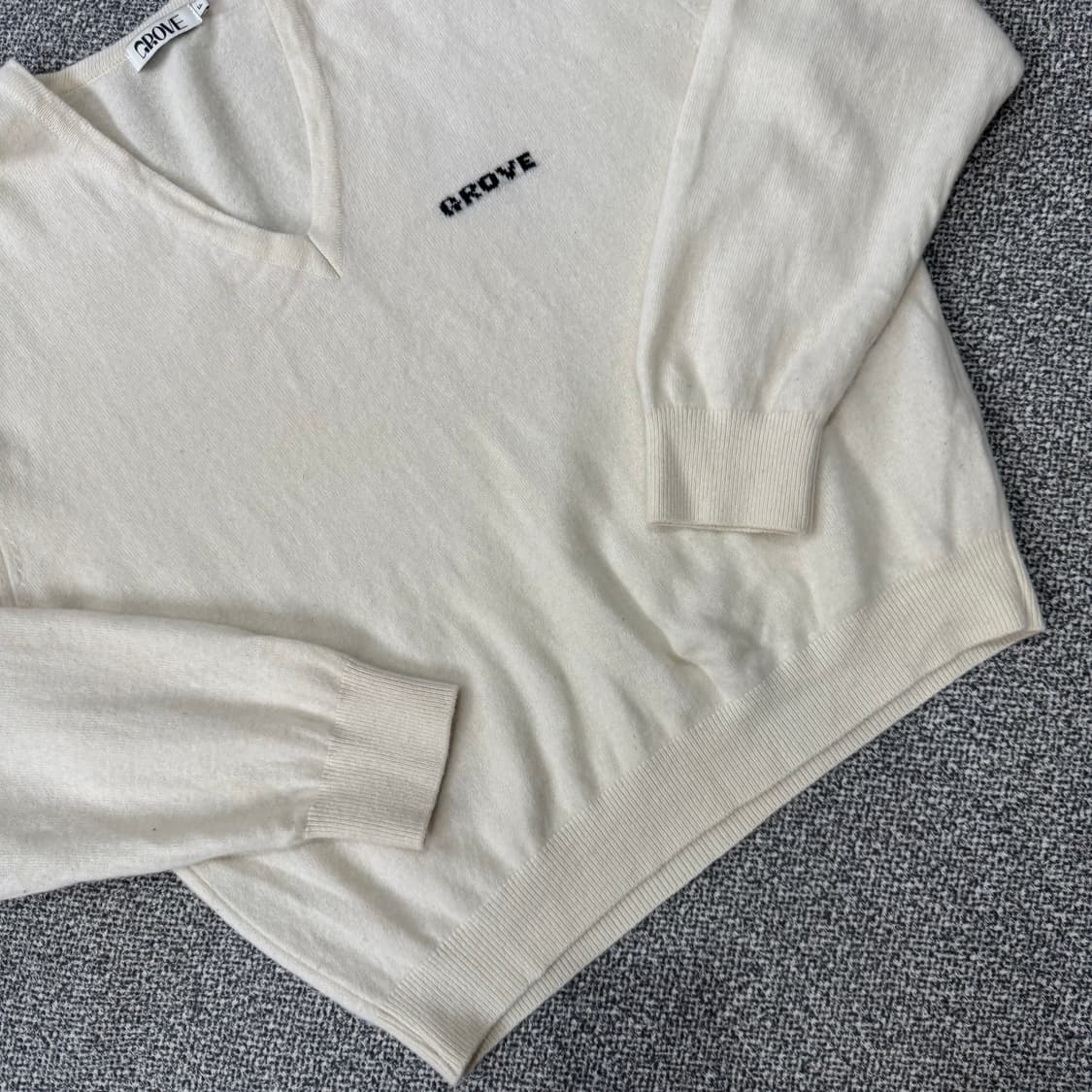 그로브 마일즈 브이넥 니트 상품이미지3