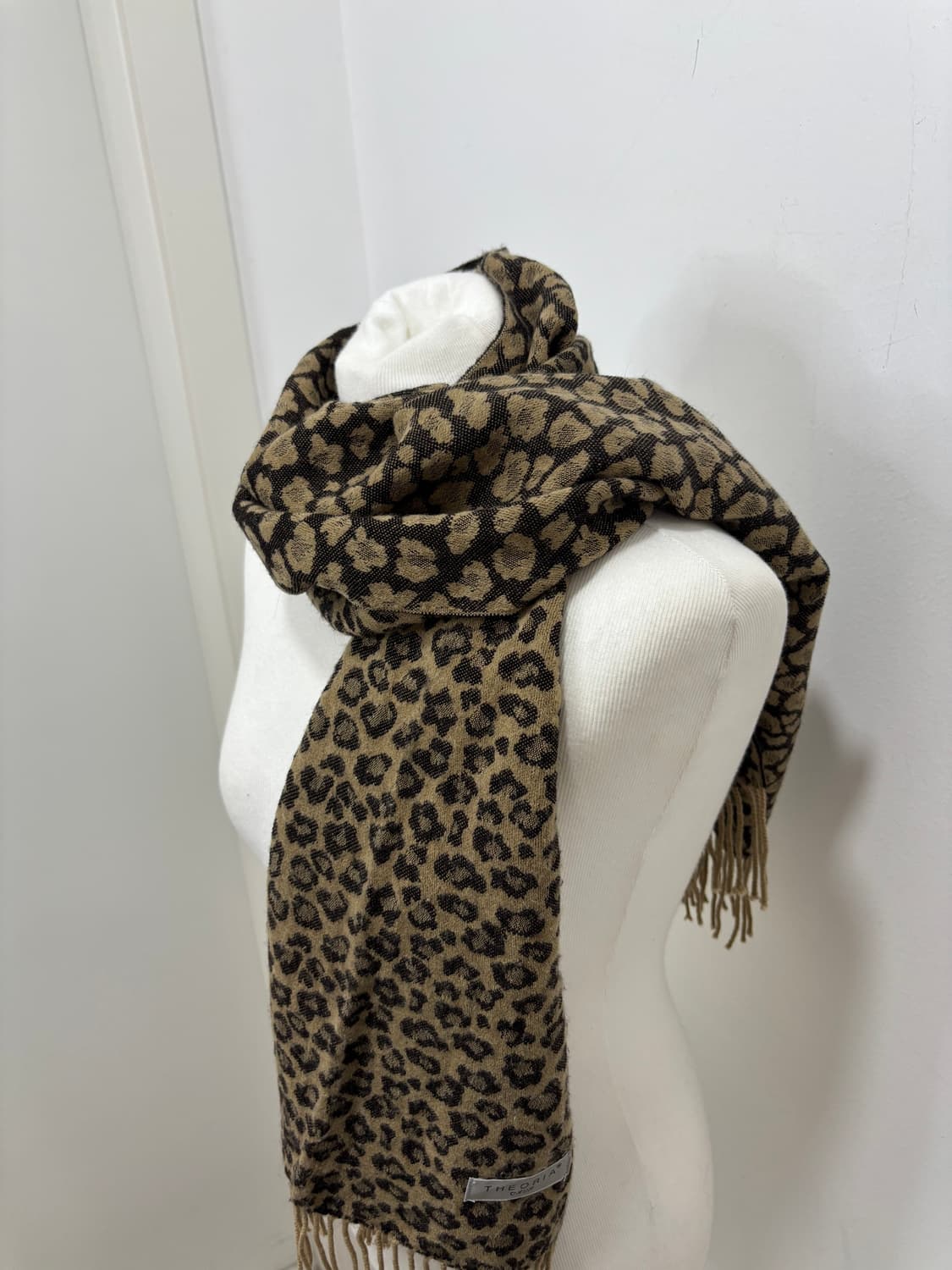 Theoria 브라운 호피 레오파드 머플러 목도리 상품이미지3