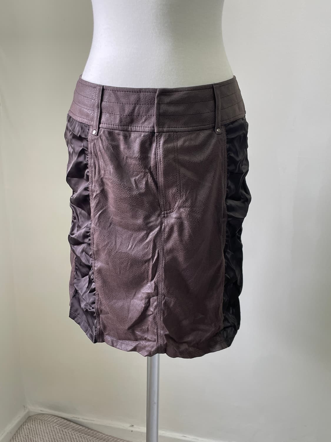 투루사르디 브라운 레더 프릴 스커트  상품이미지1