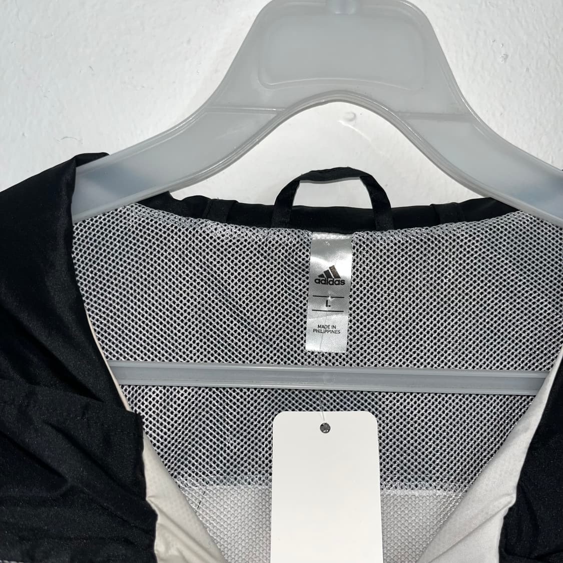 Adidas black white windbreaker 상품이미지6