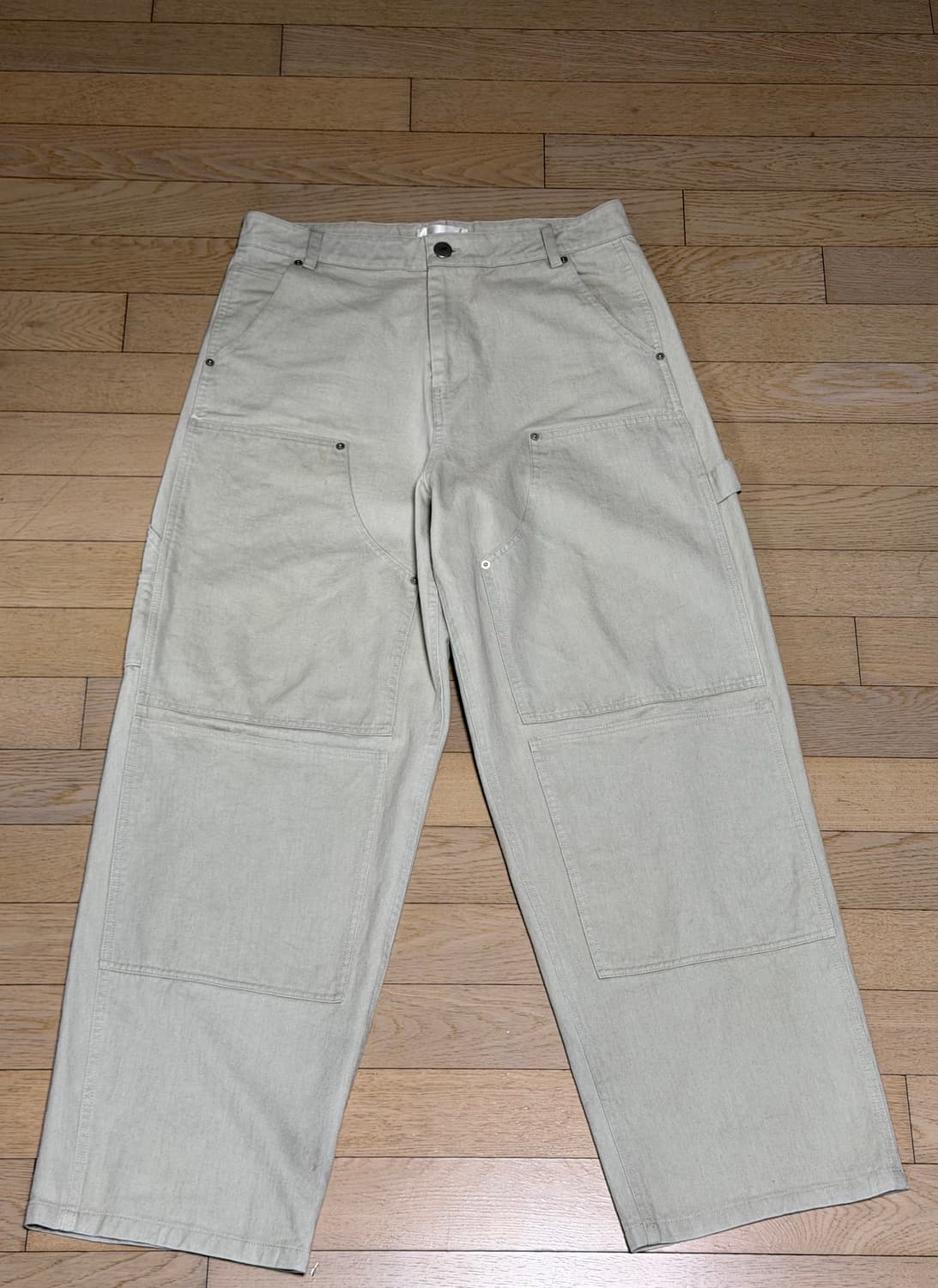 [KREAM 단독] 아오이로 커티드 더블니 팬츠 라이트 세이지 1 상품이미지5