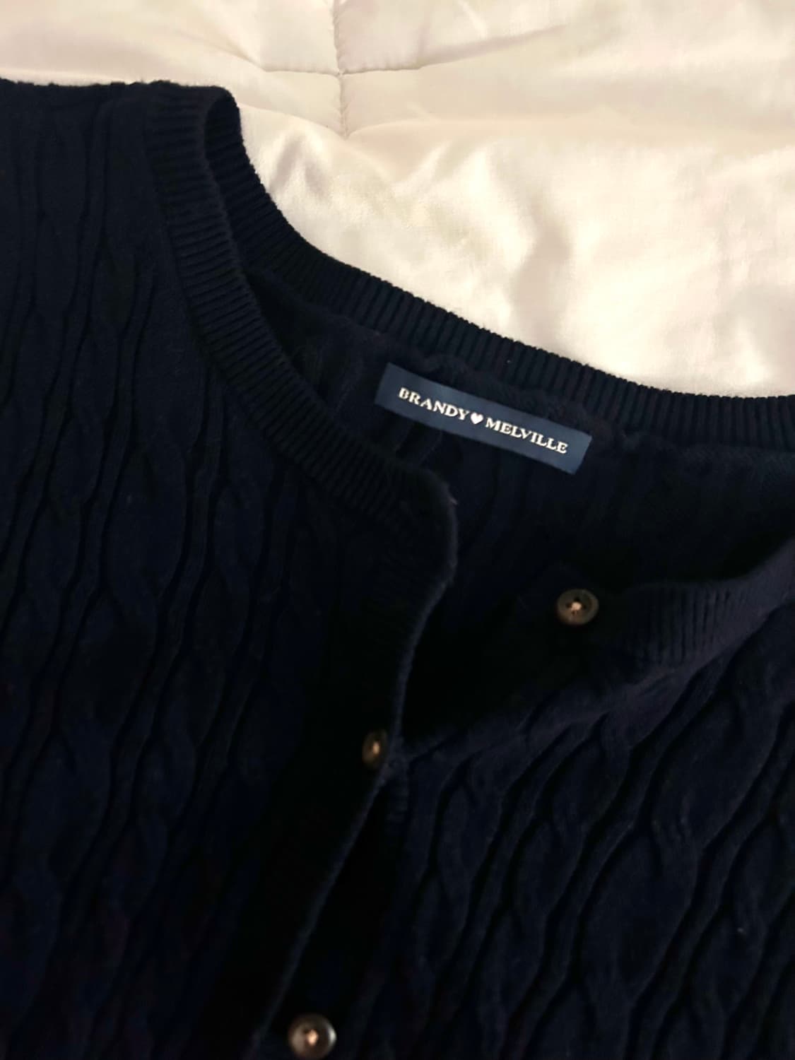 브랜디멜빌 아말리에 네이비 케이블 가디건 상품이미지3
