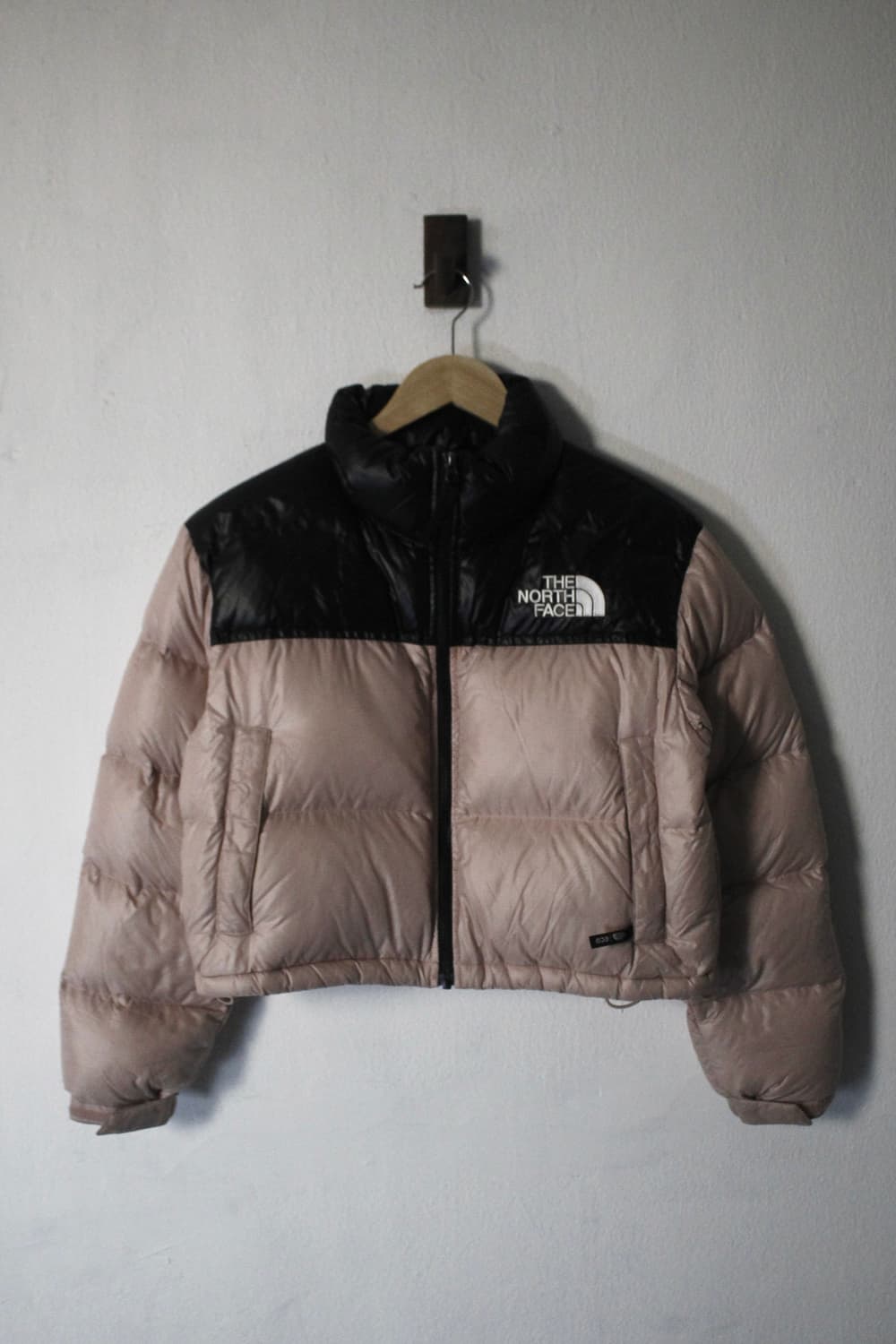 노스페이스TheNorthFace Woman Crop Nuptse 상품이미지1