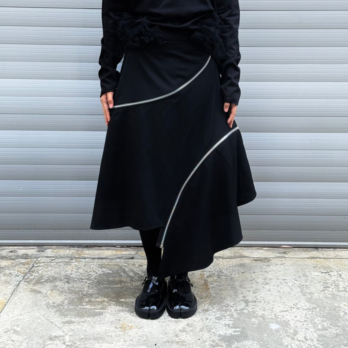 Diagonal Zipper  black skirt 상품이미지10