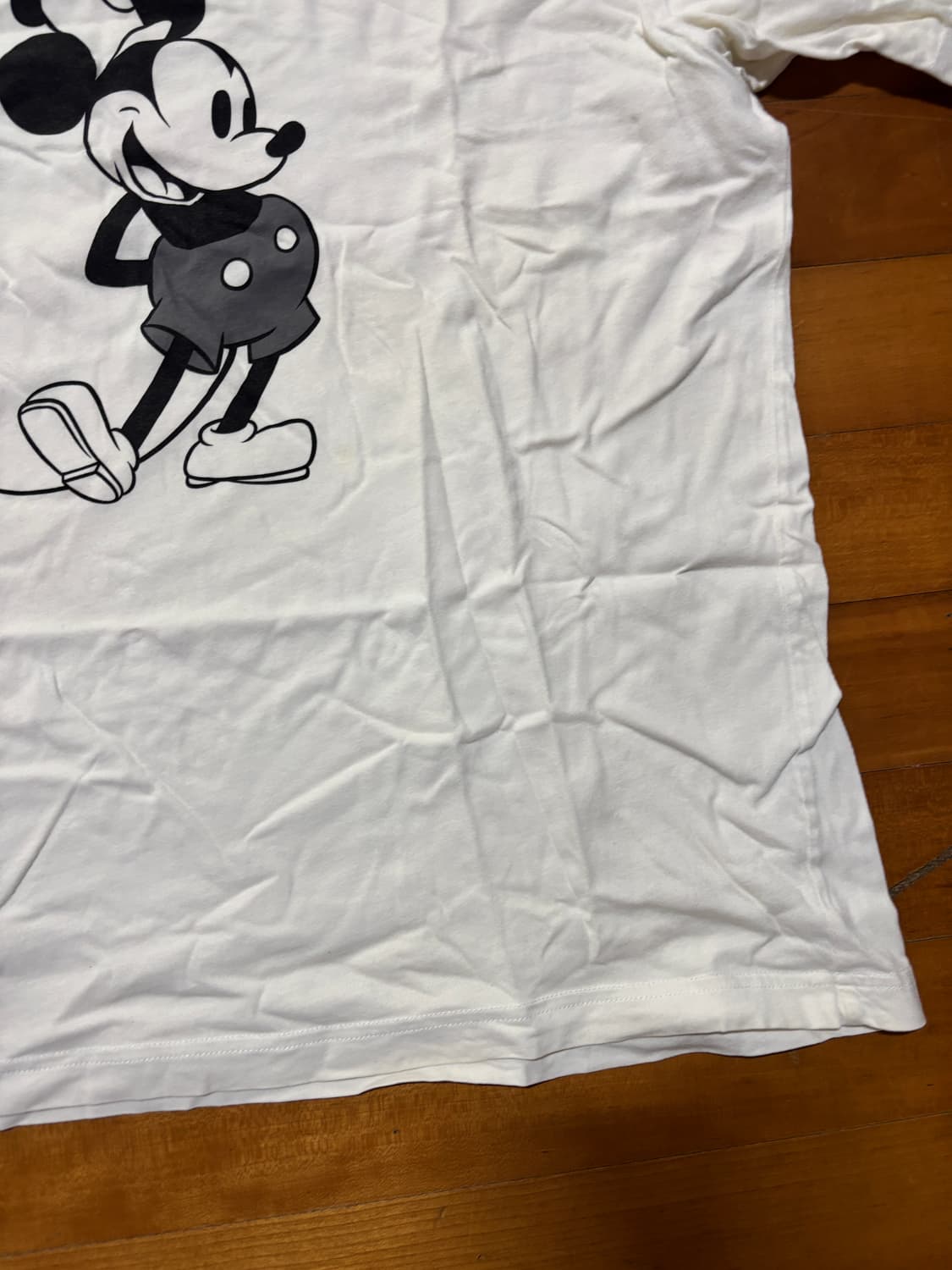 디즈니 유니클로 미키마우스 ut 반팔 티셔츠 xl 사이즈 상품이미지3