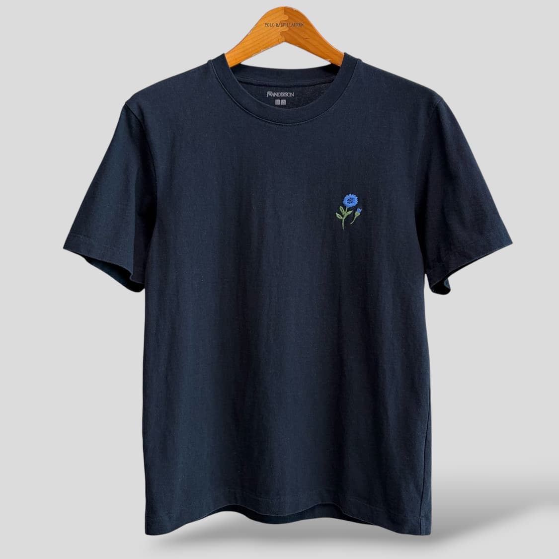 (S)유니클로 JW앤더슨 플라워 자수 반팔티셔츠 상품이미지1