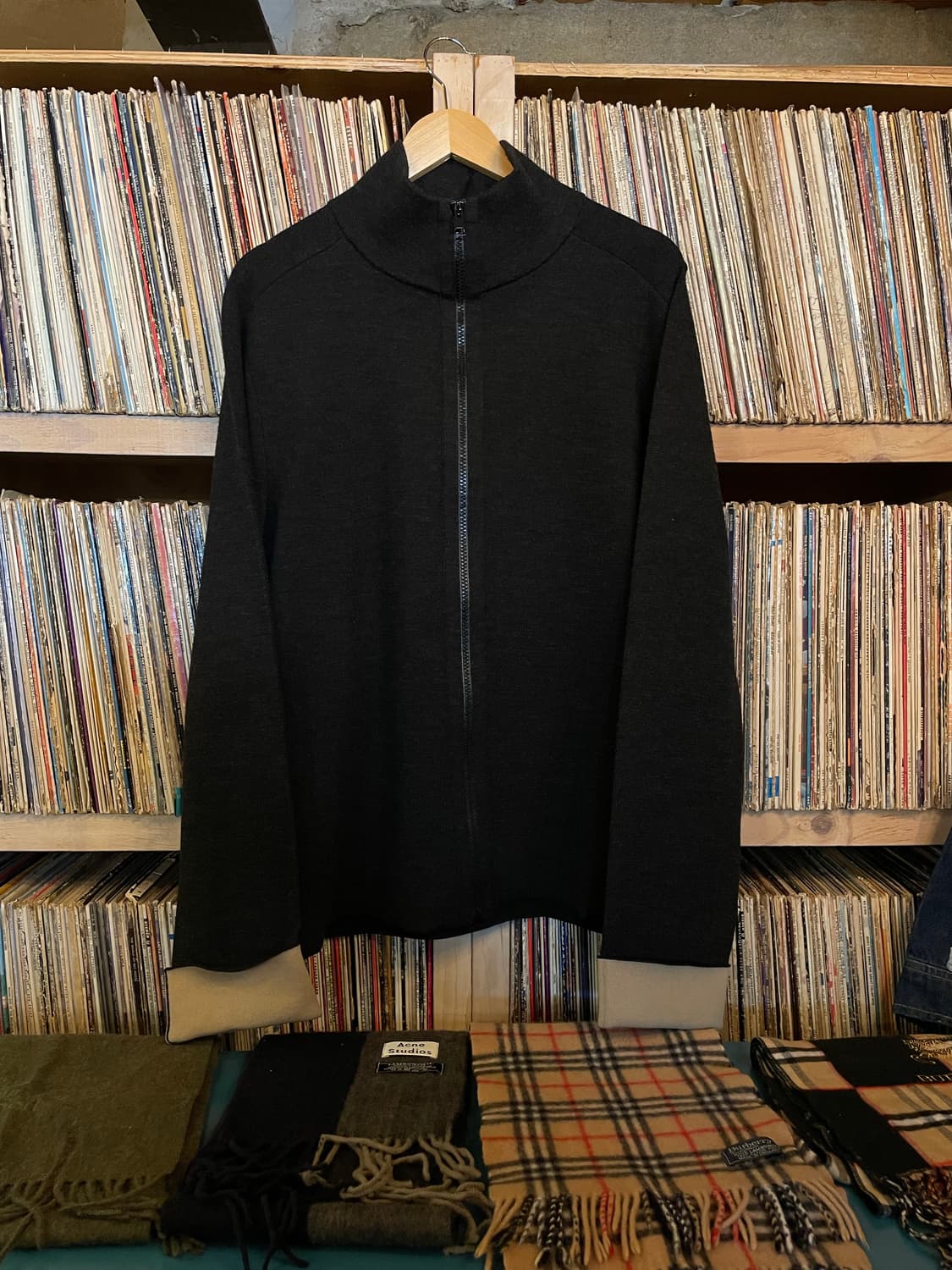 보테가베네타 20SS 풀집업 니트 상품이미지1