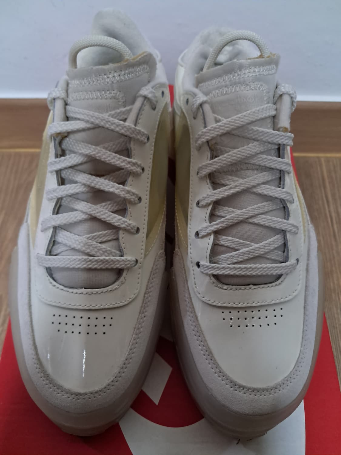 리복 카디비 스니커즈 255 상품이미지2