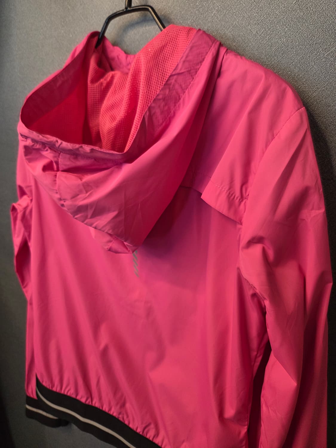 언더아머 바람막이집업 상품이미지7