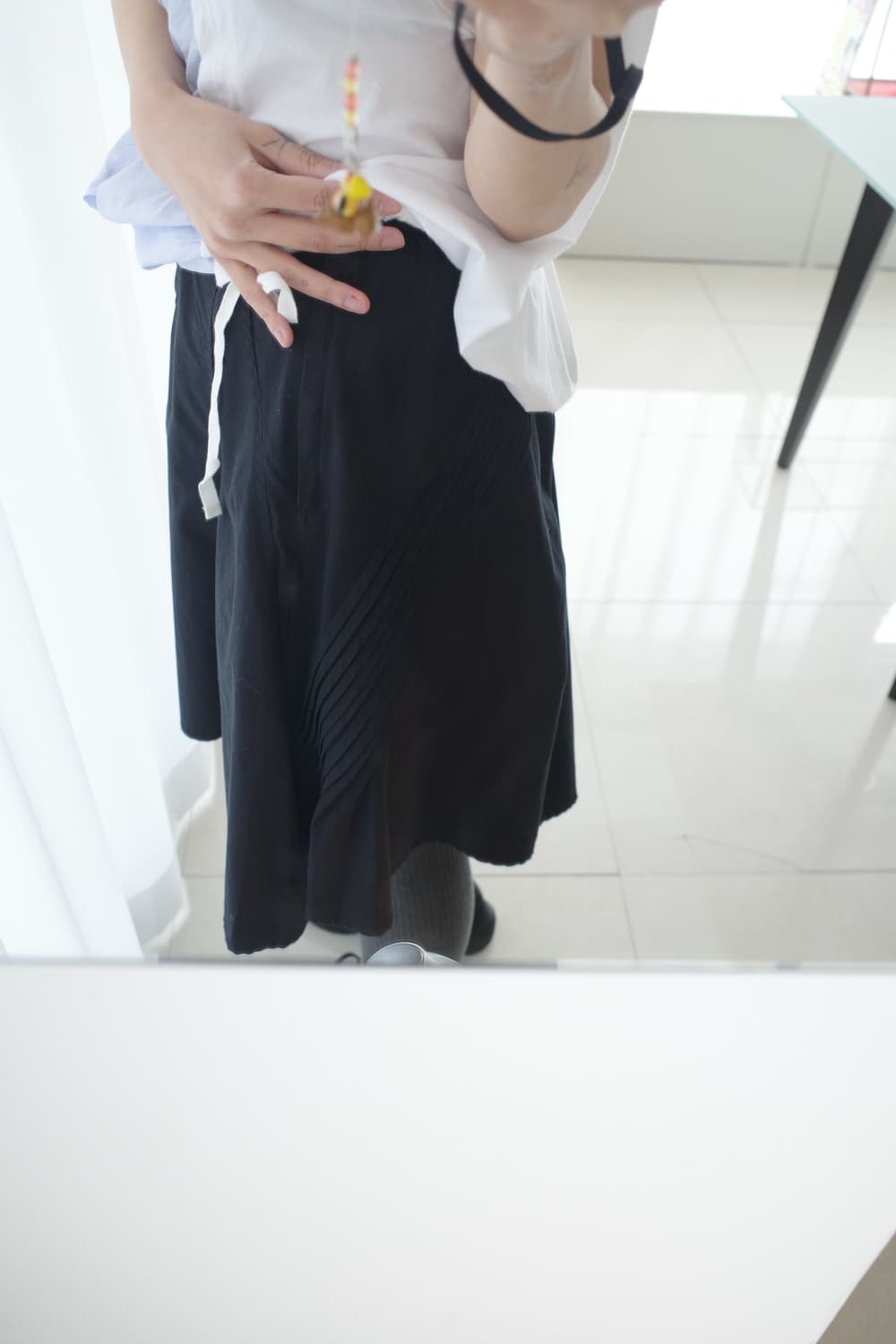 Tuck detailed skirt 상품이미지9