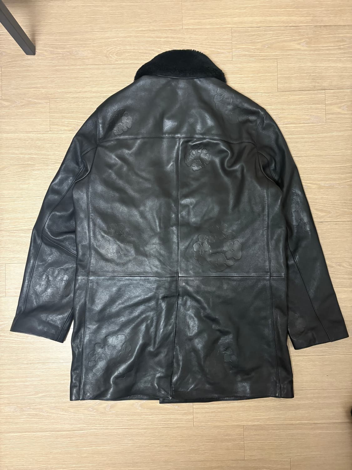 데님티어스 Oakland Wreath Winter Leather Coat 상품이미지3