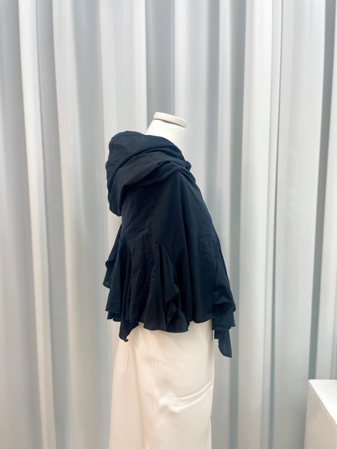 꼼데가르송(CDG) 블랙 후드 케이프 M  상품이미지5