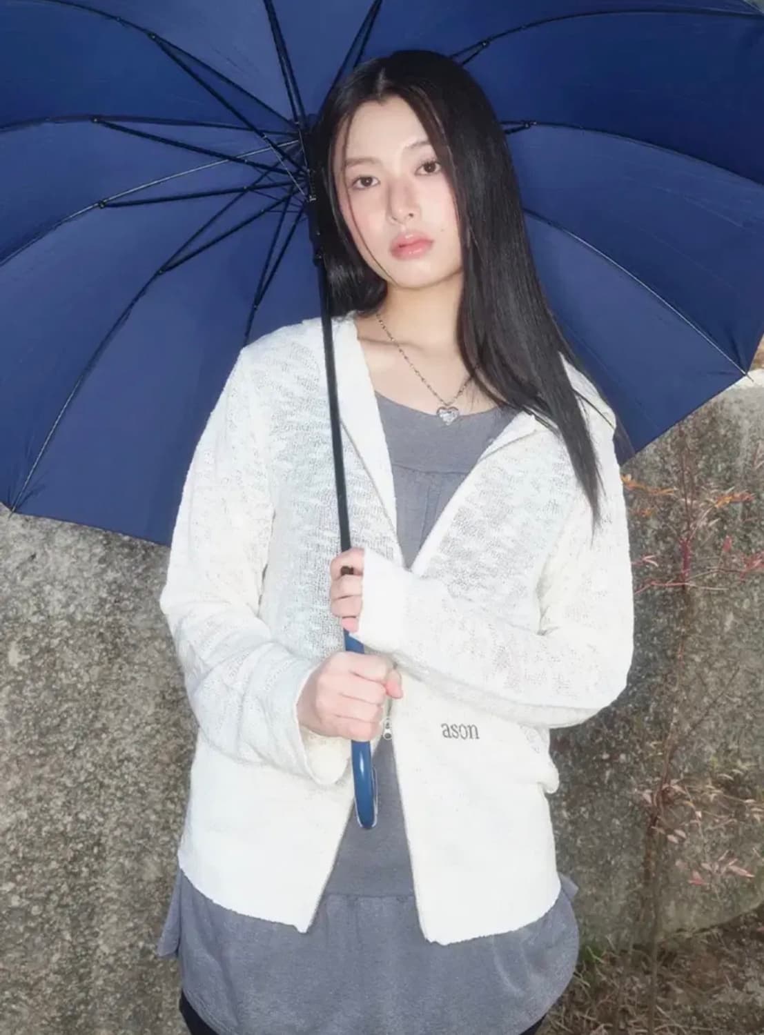 애즈온 쿠마 후드집업 아이보리 상품이미지1