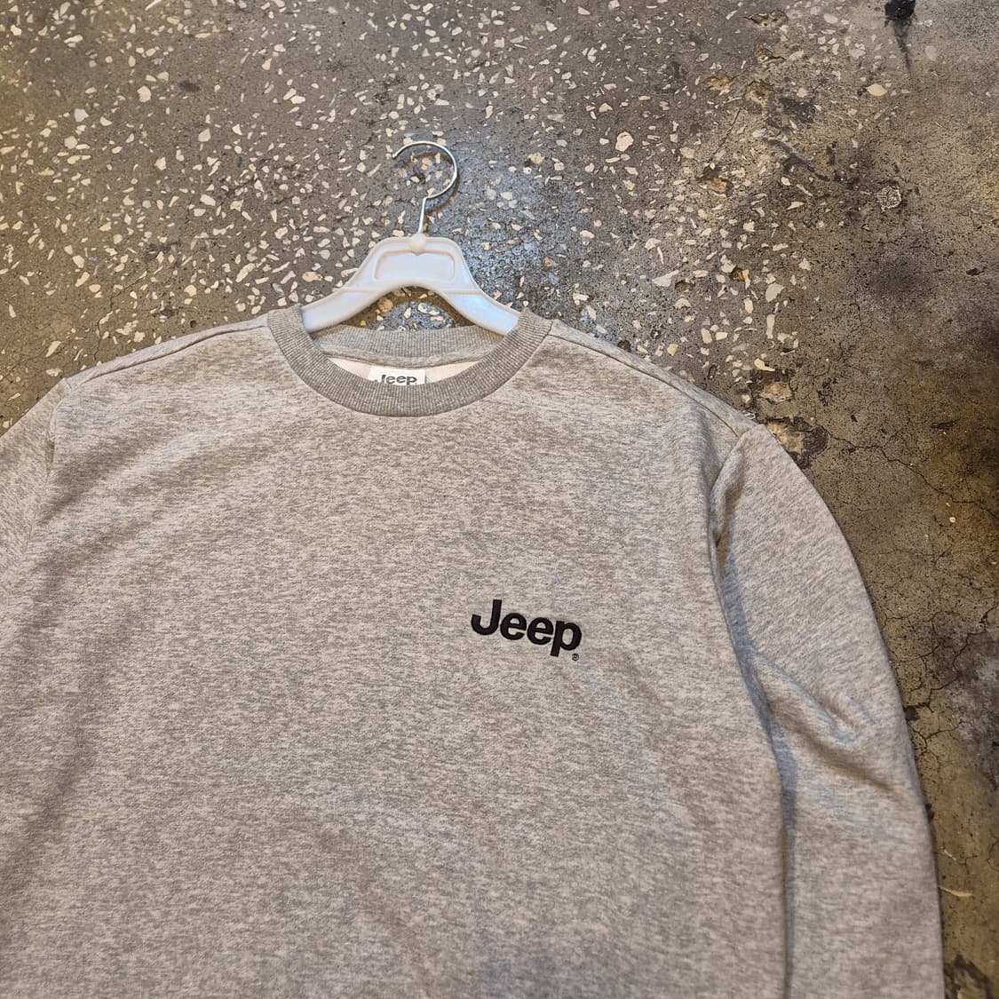 (L)JEEP. 그레이 맨투맨  상품이미지6