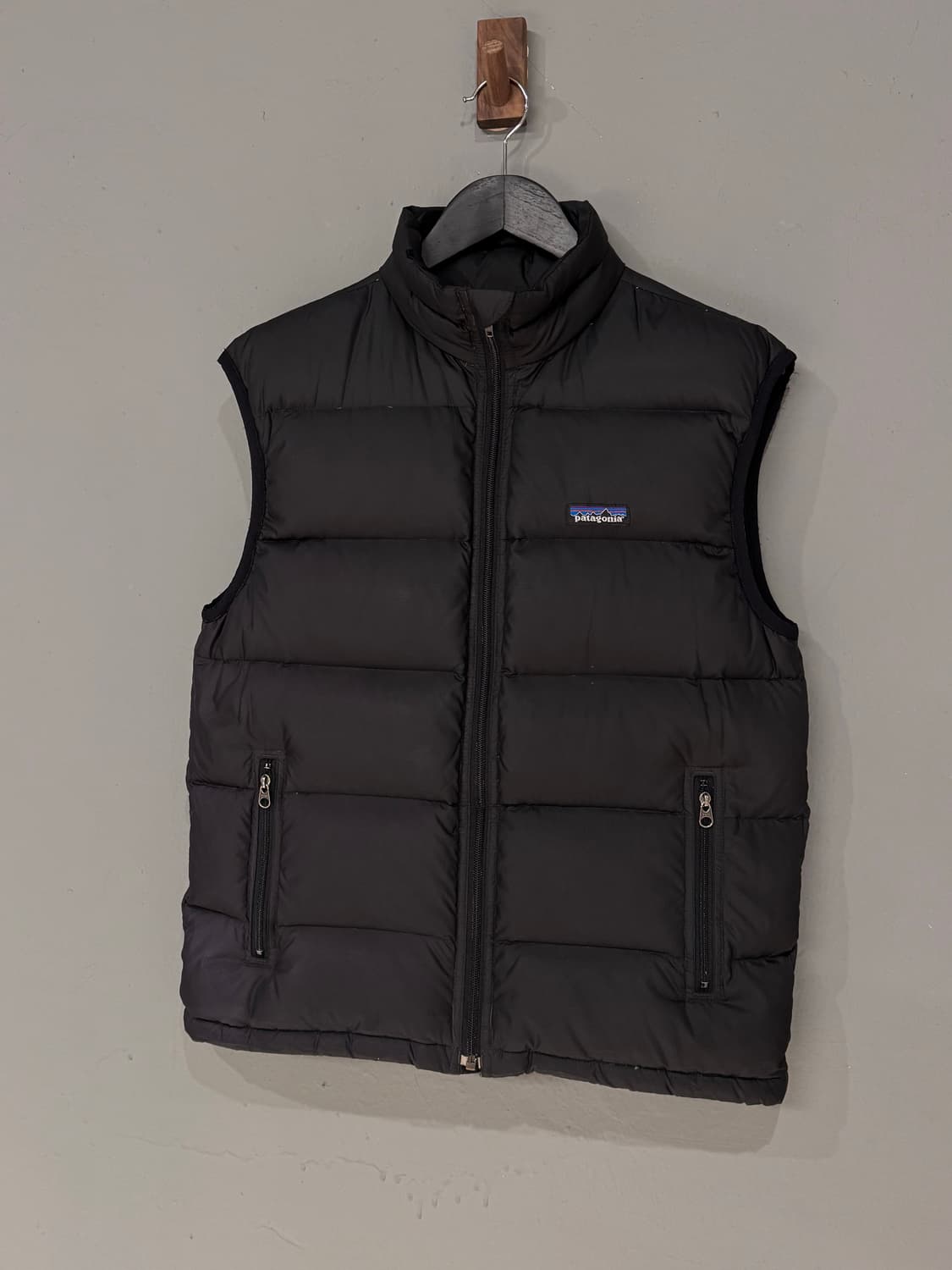 파타고니아 다운 푸퍼 패딩베스트  상품이미지2