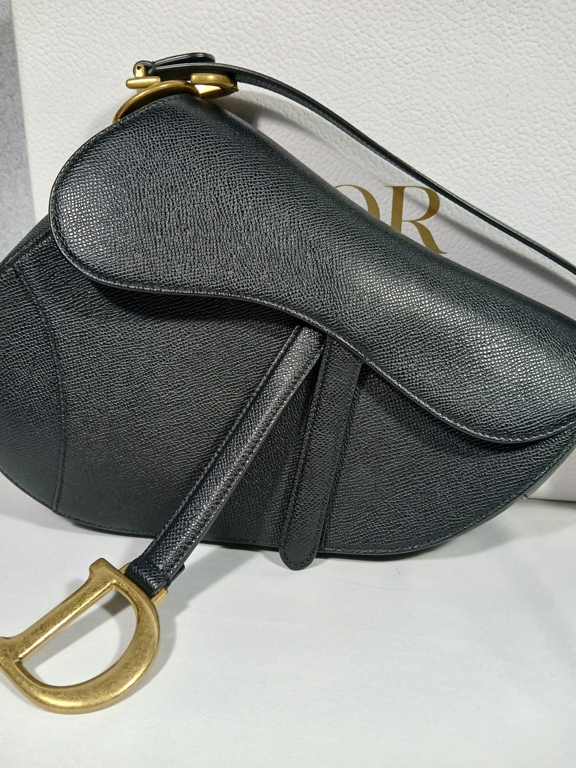 디올 새들백 미디움 M0446CBAA 상품이미지3