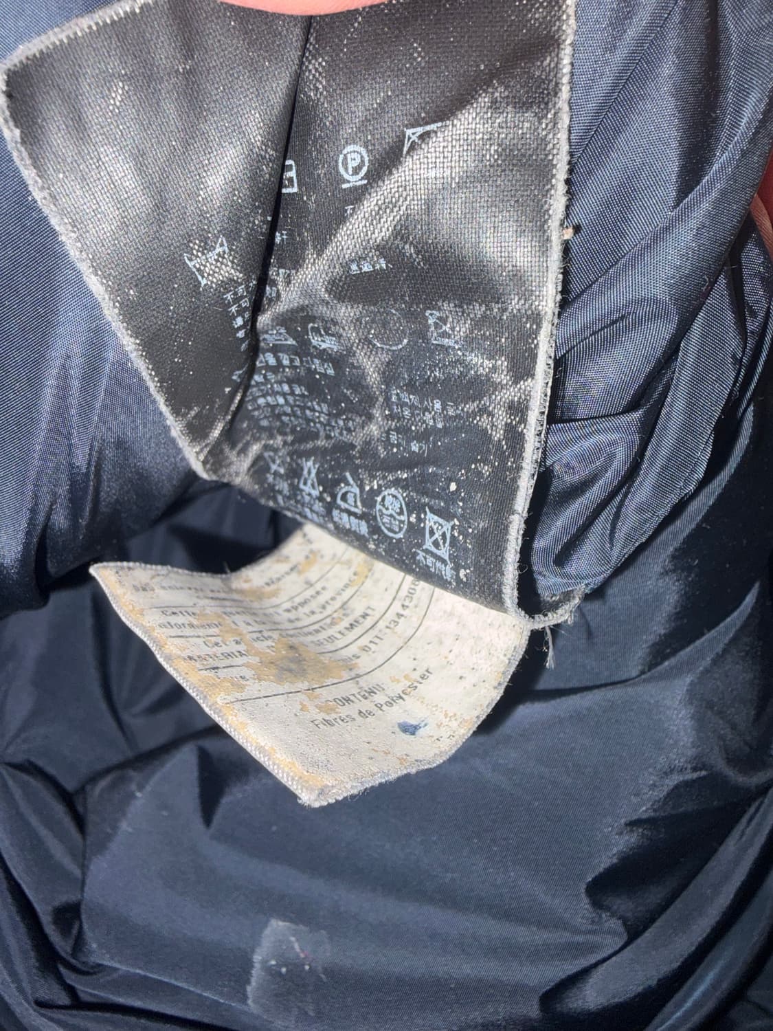 프라다 검정색 패딩 점퍼 52 상품이미지5