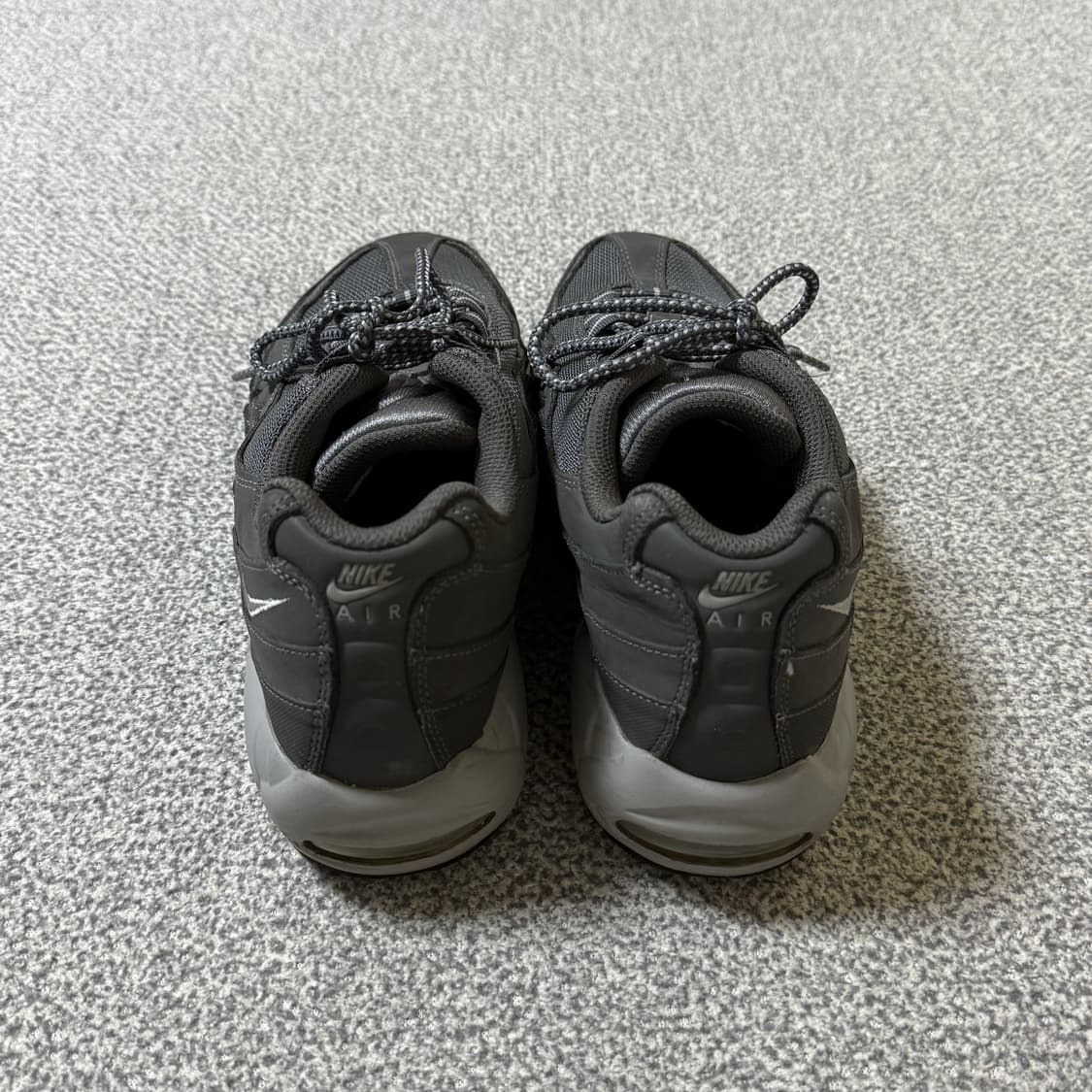 [정가 24만원] 나이키 애어맥스 95 275 상품이미지6