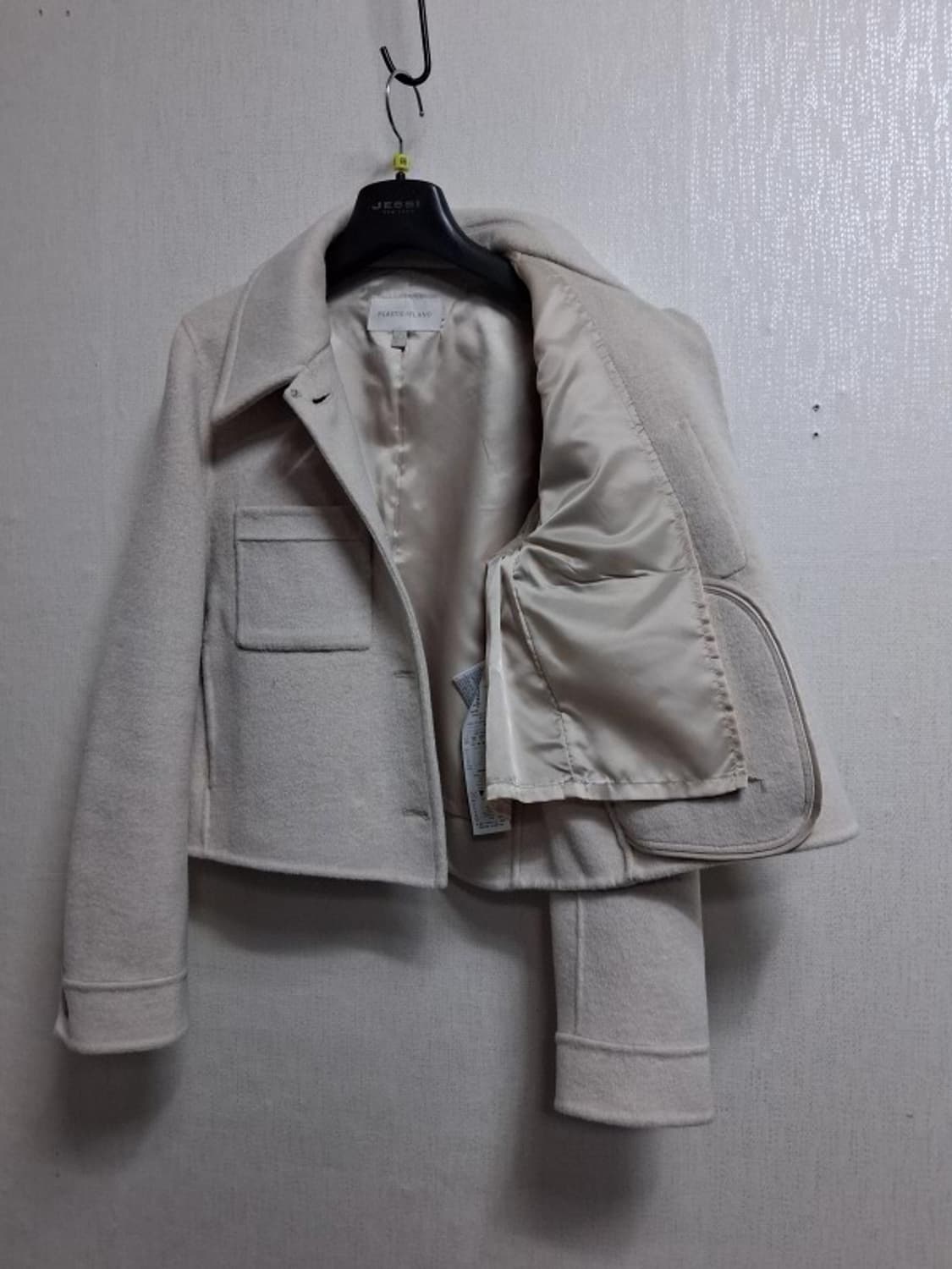 PLASTIC ISLAND플라스틱아일랜드 핸드메이드 울숏쟈켓 모카연베이지 상품이미지3