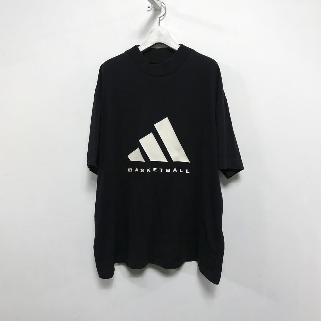 [XL] ADIDAS 바스켓볼 하프넥 오버사이즈 티셔츠 상품이미지3