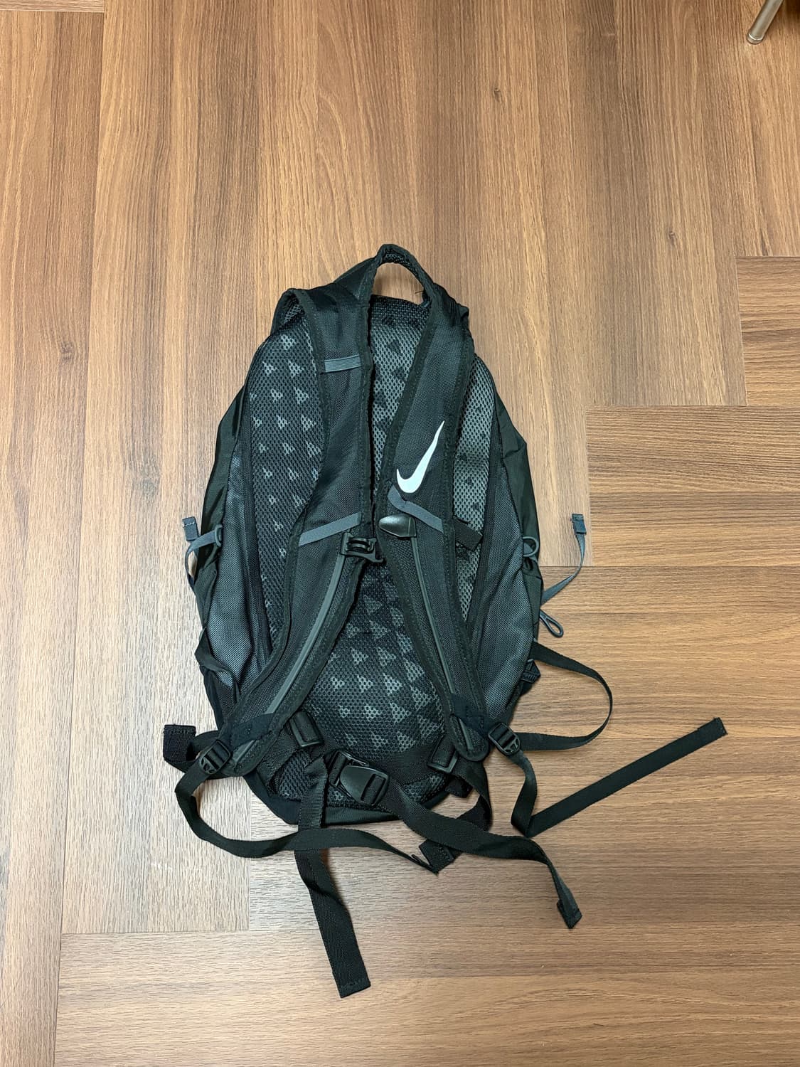 나이키 런디비전 러닝 가방 판매 상품이미지2