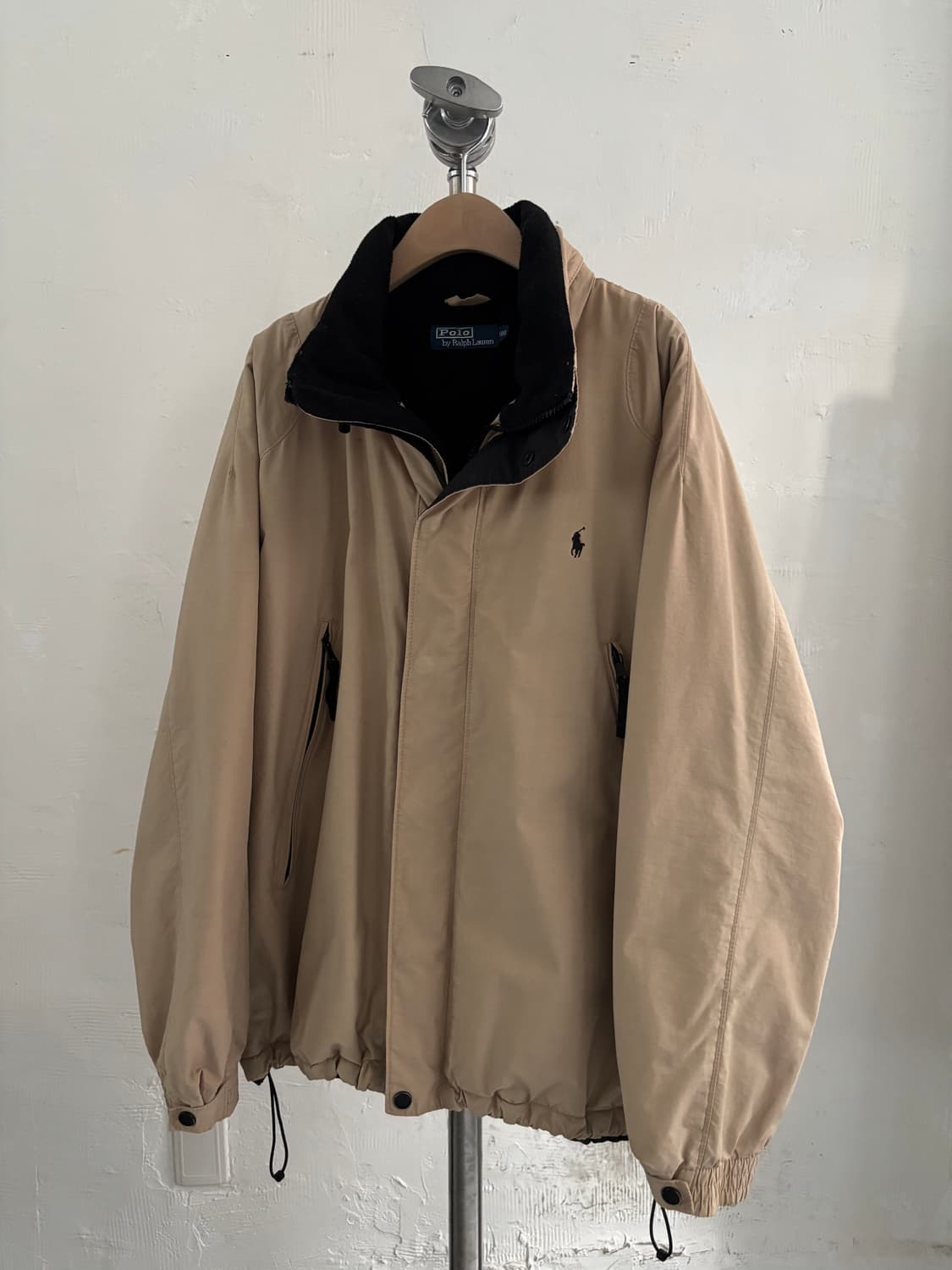 Polo 폴로 랄프로렌 베이지 컬러 안감기모 봄버 자켓 상품이미지2