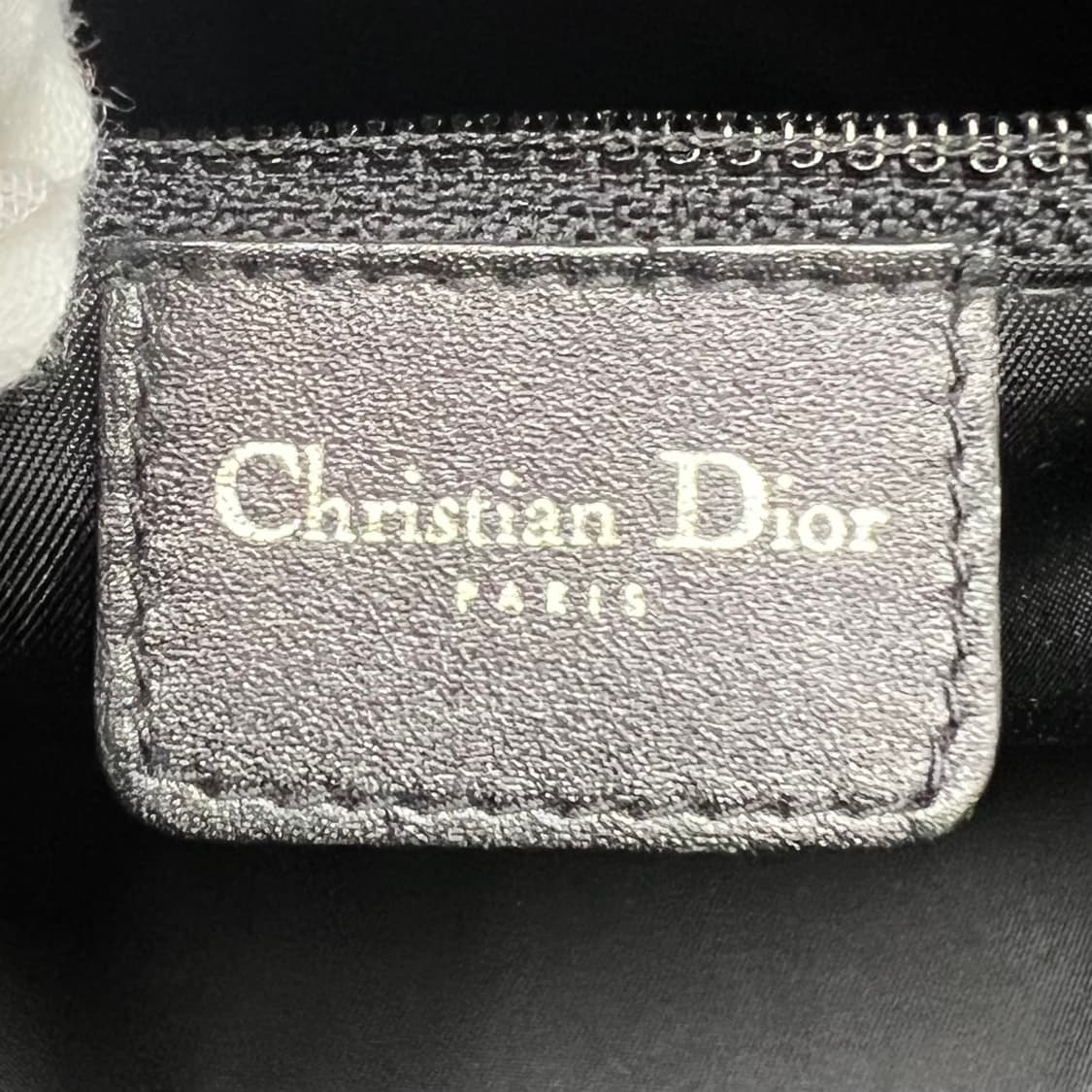 디올 블랙 오블리크 플로럴 자수 닥터백 볼링백 상품이미지10