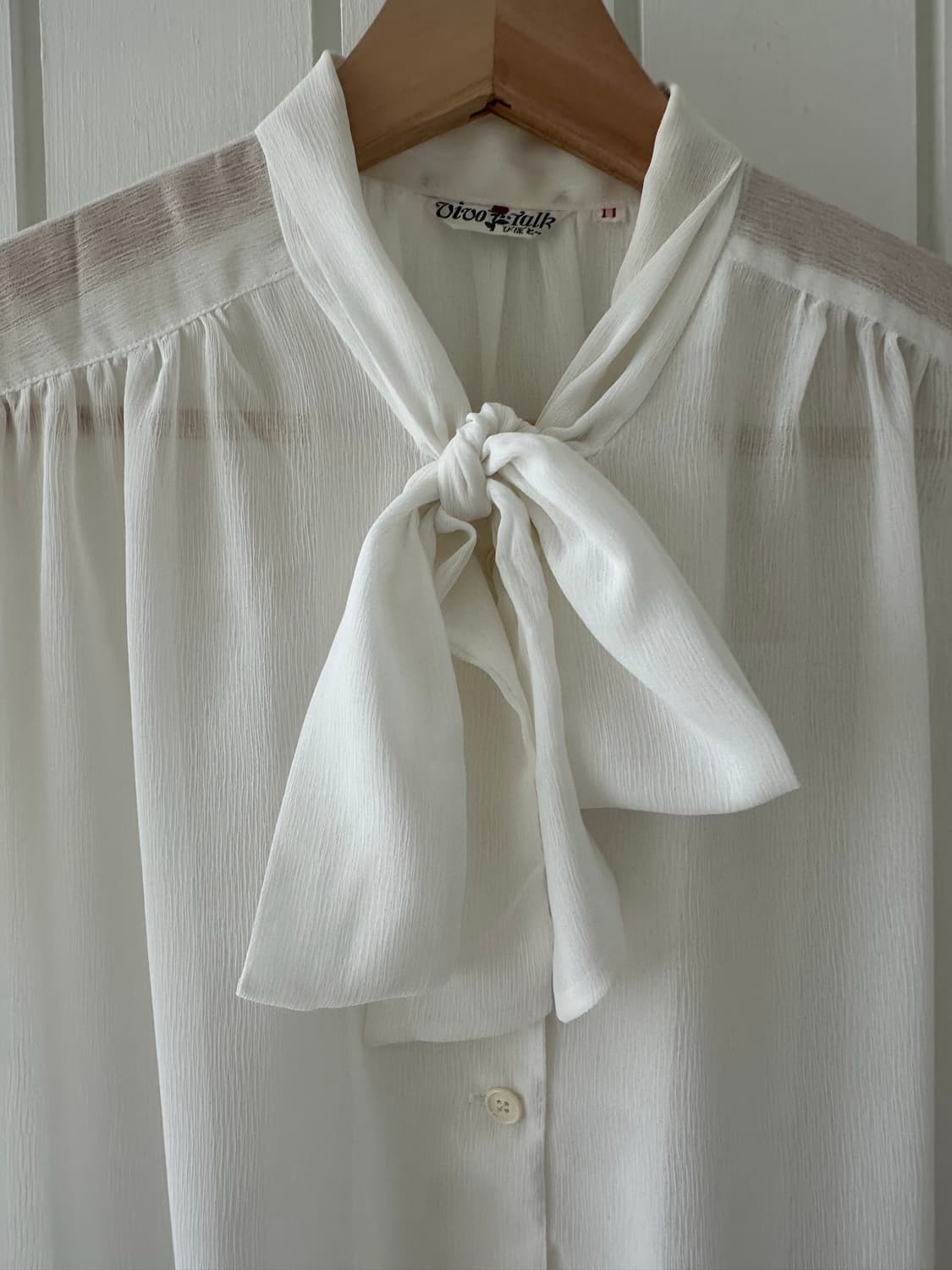 Ribbon tie sheer blouse 상품이미지7