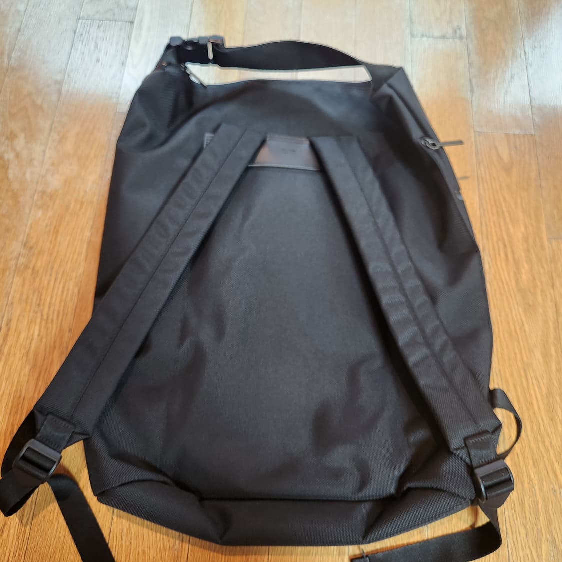 “깔끔한 간지💼 KYLIAN 올블랙 백팩”
 상품이미지2