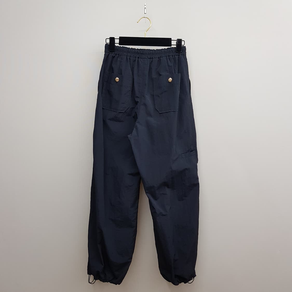 한섬 SJSJ 2023 드로우스트링  포켓 팬츠 64-94사이즈 상품이미지6