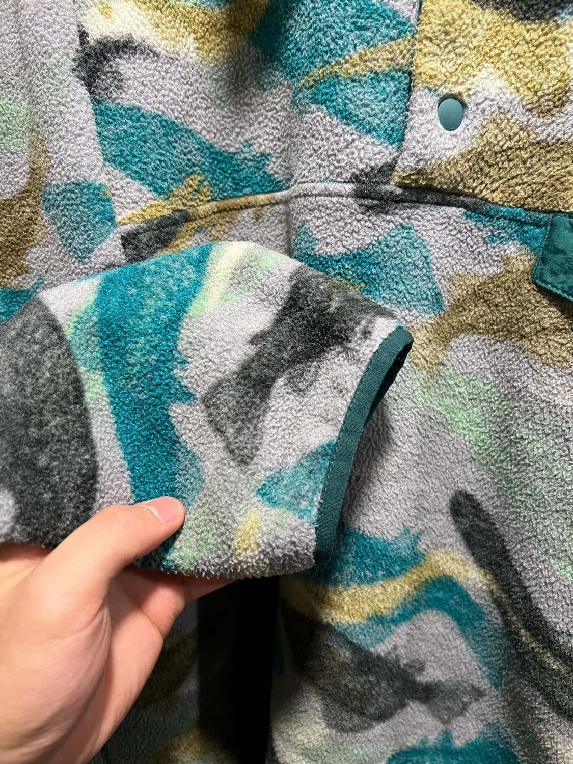 [XL]파타고니아 신칠라 연어떼 피싱 패턴 스냅 플리스 상품이미지4