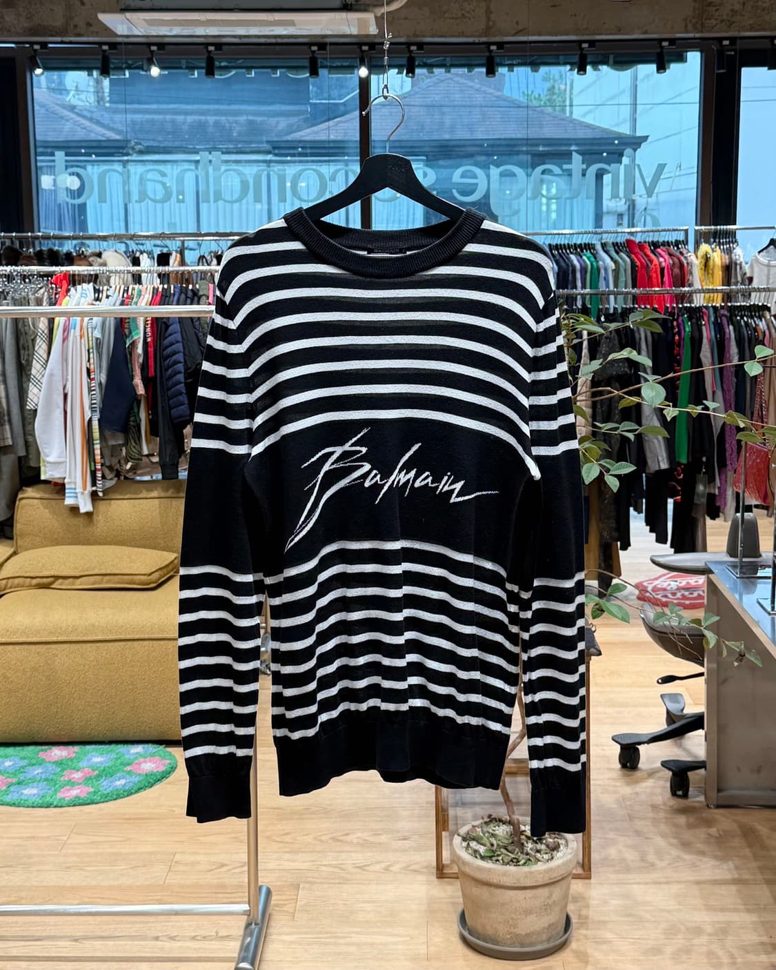 발망 블랙 스트라이프 로고 니트  상품이미지1