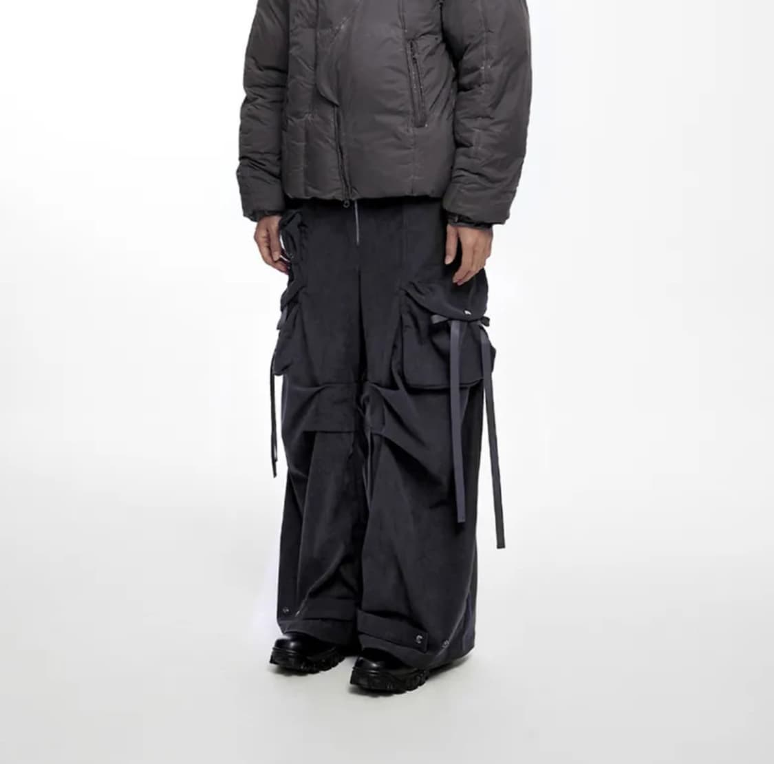 나체 CORDUROY PATCH CARGO PANTS 차콜 상품이미지1