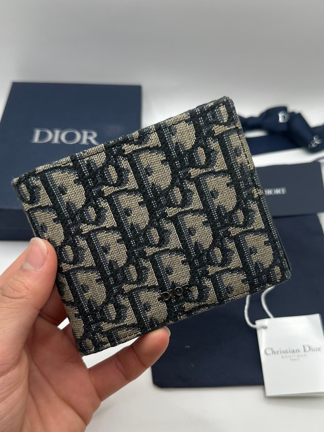 디올 오블리크 반지갑 상품이미지1