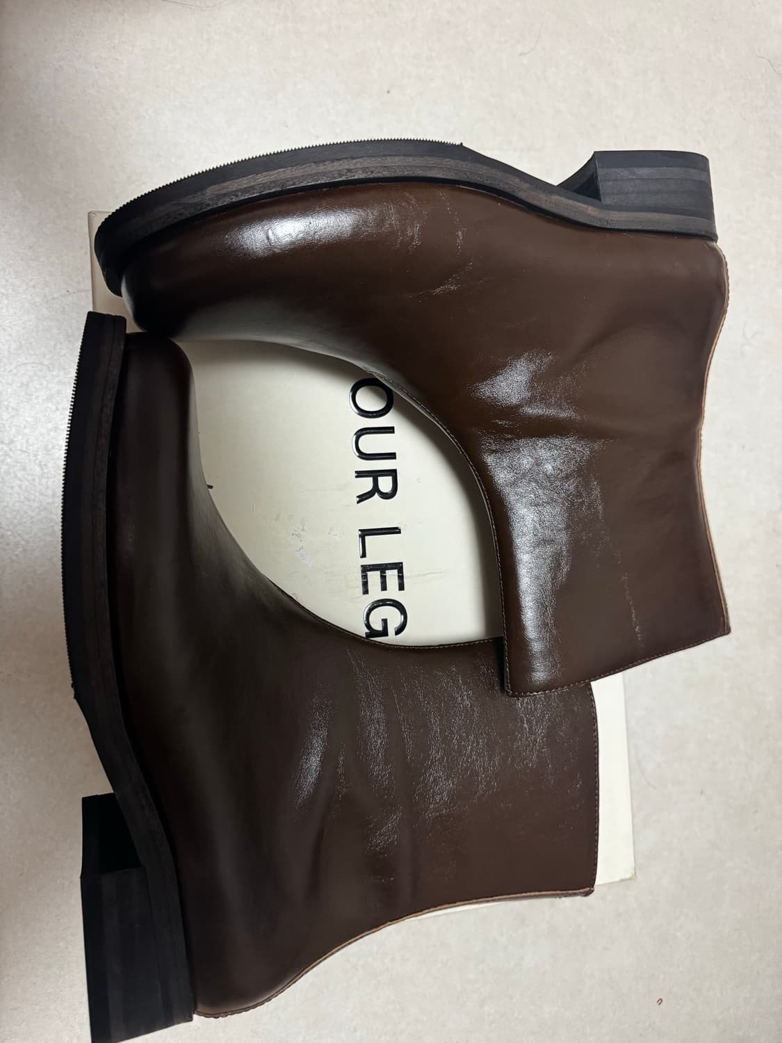 아워레가시 카미온 42 올리브레더 새상품 상품이미지3