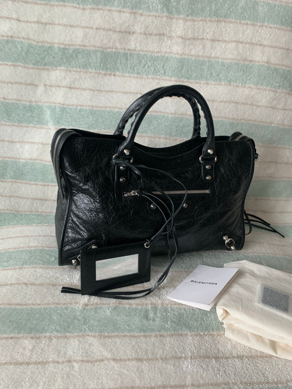 발렌시아가 시티백 모터백 미듐 정품 블랙 상품이미지1