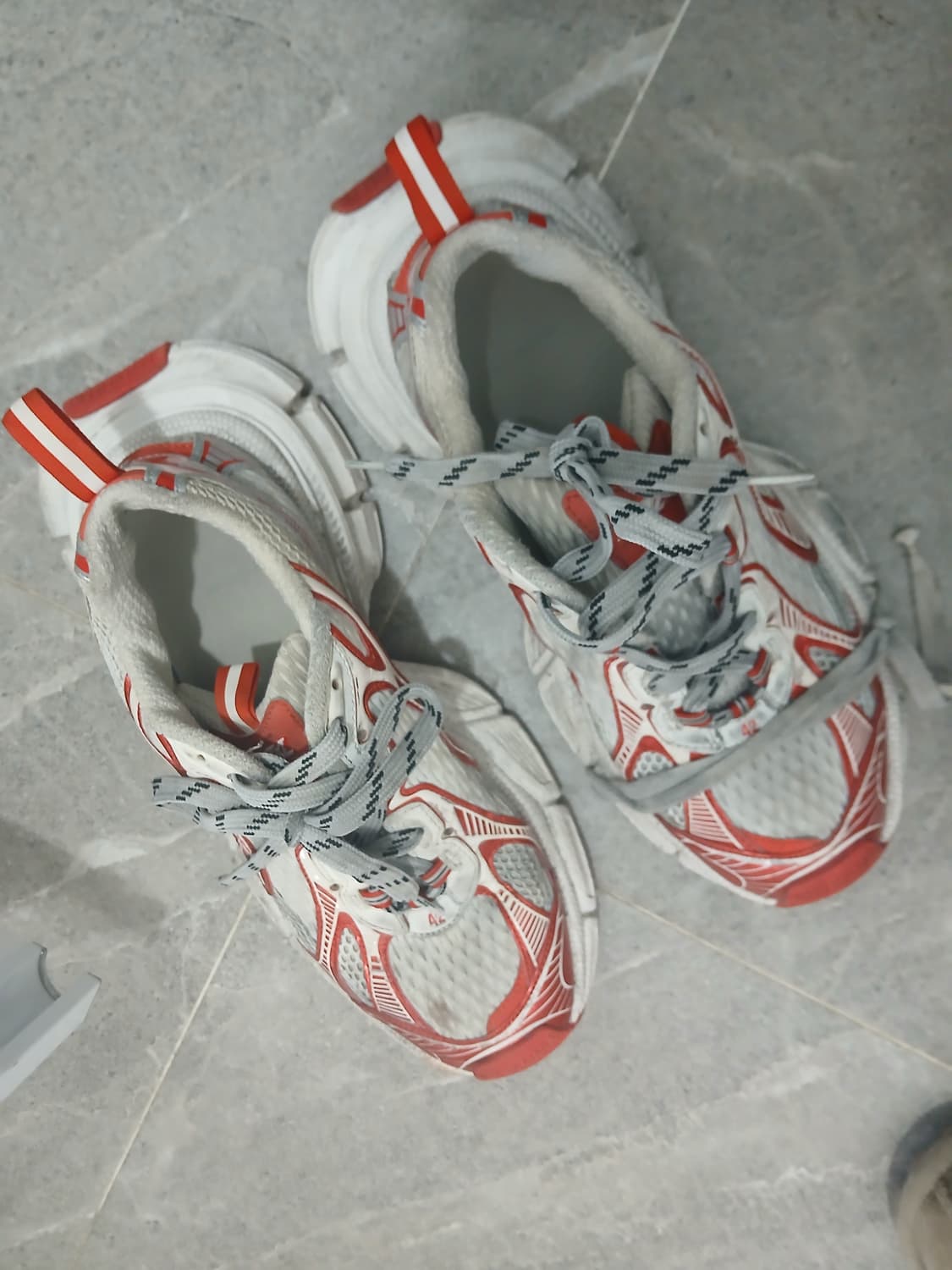 발렌시아가x3 상품이미지2