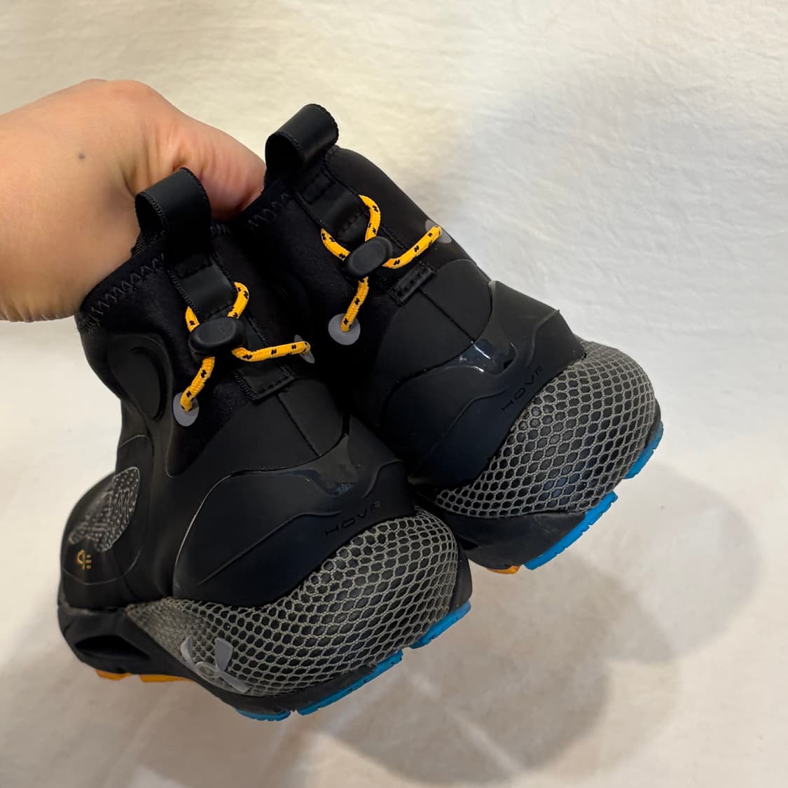 언더아머 호버 펜텀2 운동화 상품이미지3