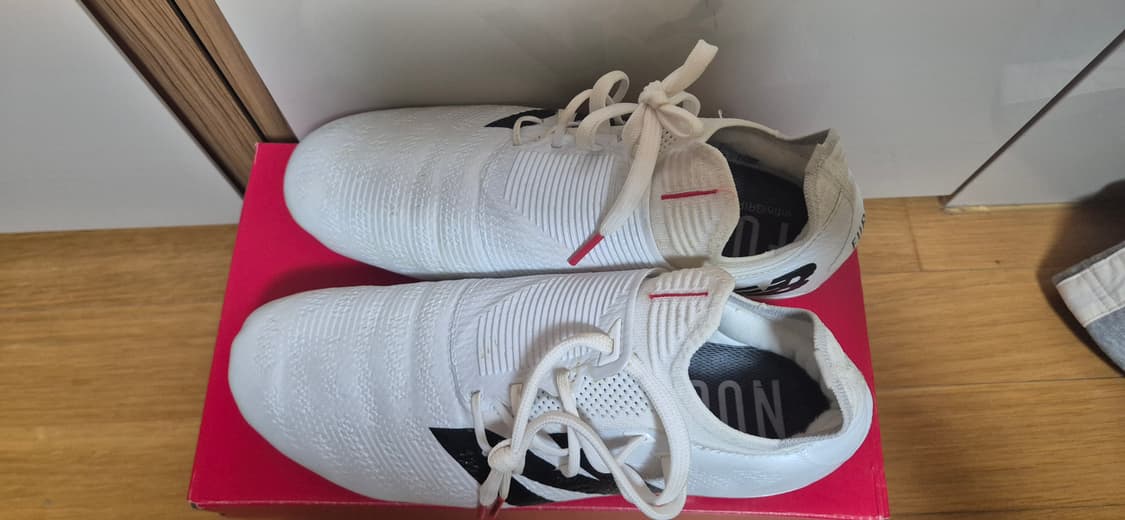 뉴발란스 퓨론 v7+ 프로 FG 축구화 260 상품이미지3