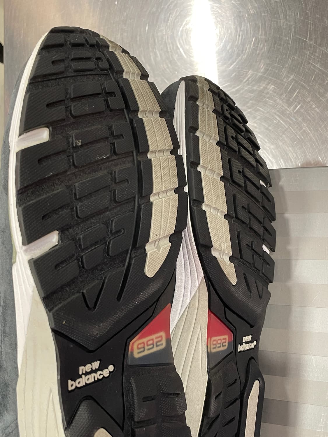 뉴발란스 M992GG 네이비 285 상품이미지5