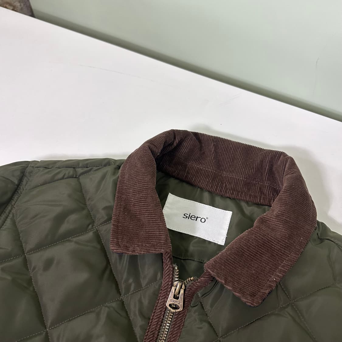 우먼M 시에로 카키 코듀로이배색 누빔 퀼팅자켓 상품이미지3