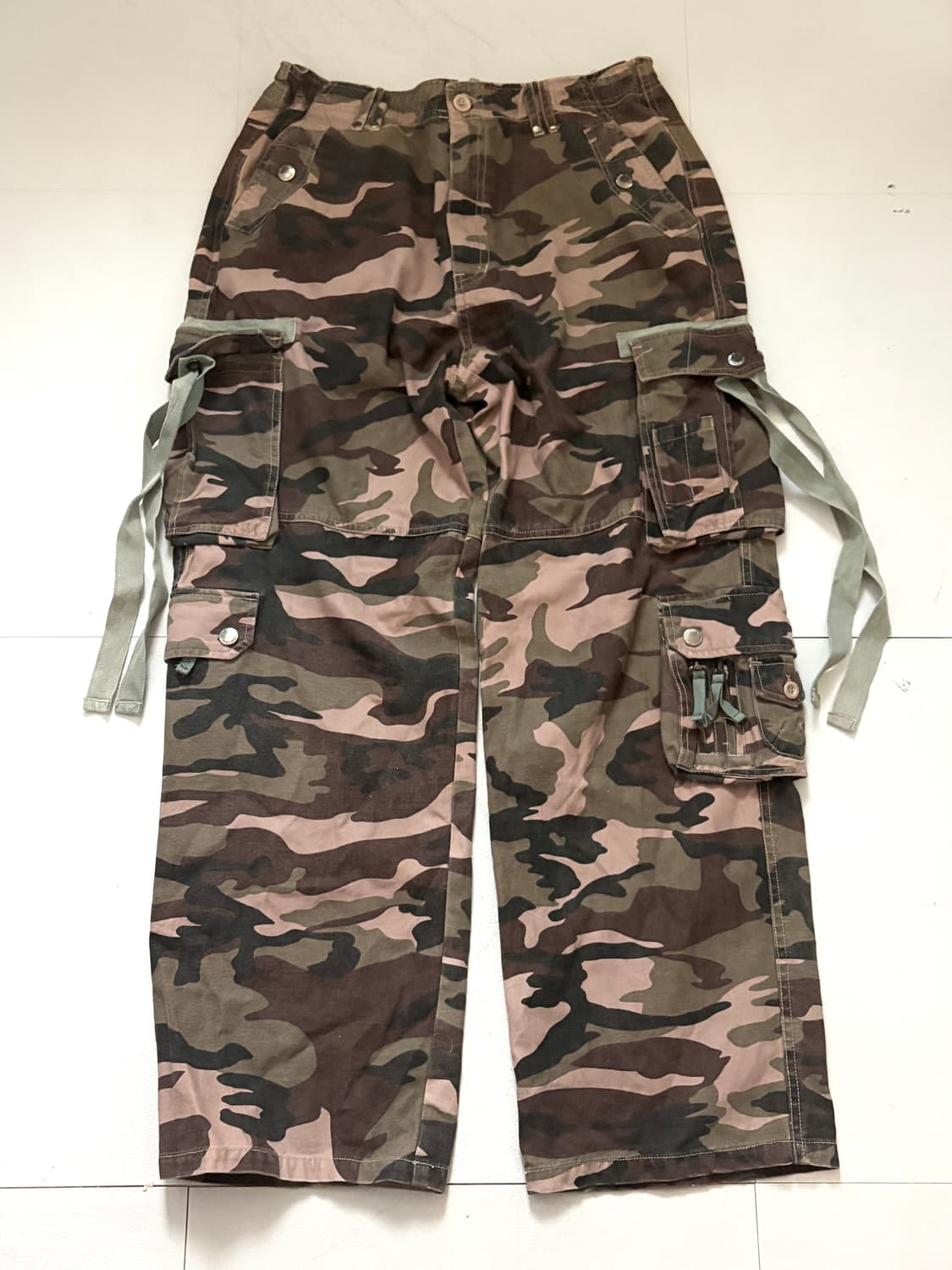 • Camo cargo pocket pants 상품이미지1
