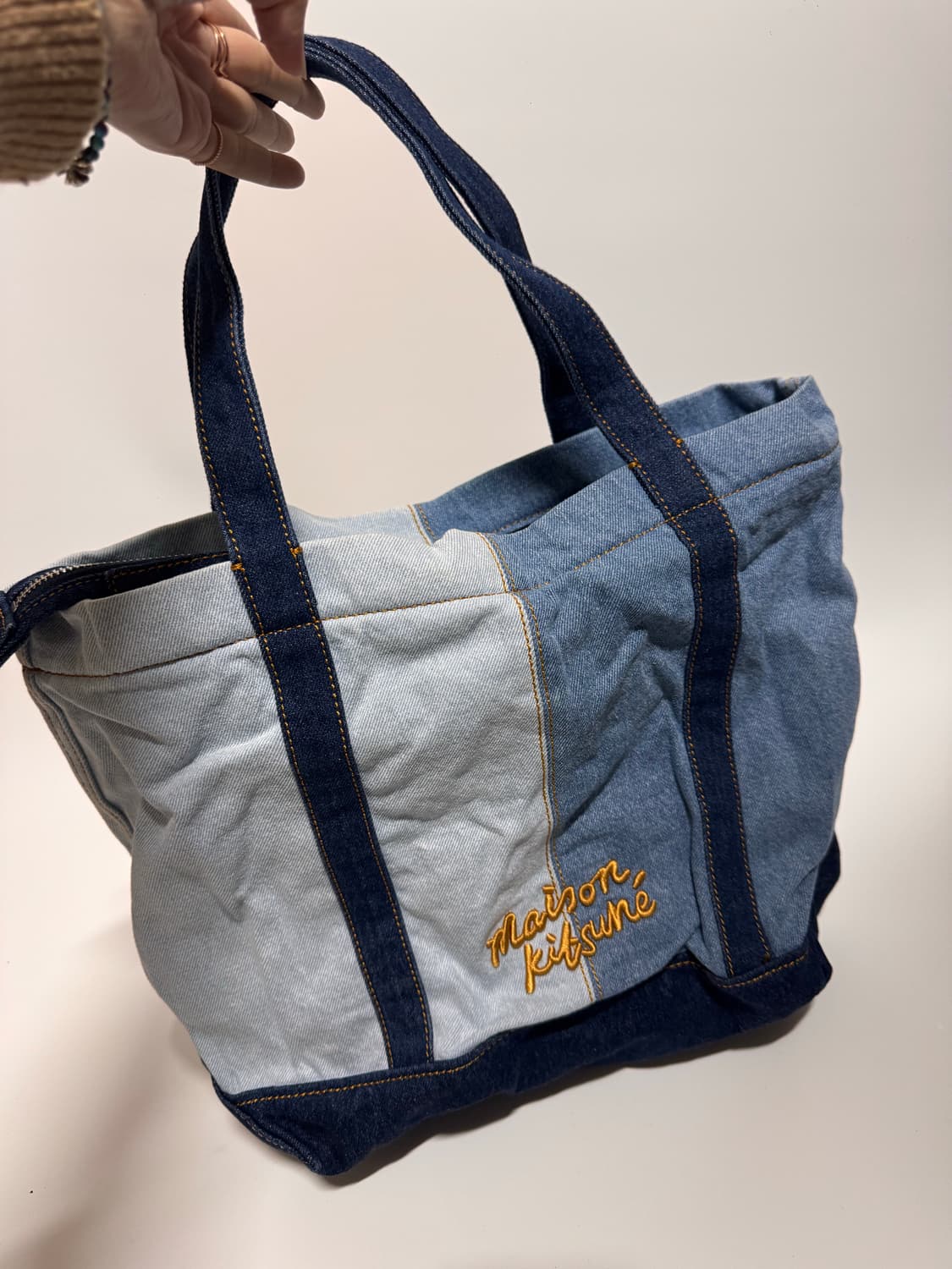 메종 키츠네 폭스 헤드 미디움 데님 토트백 상품이미지1