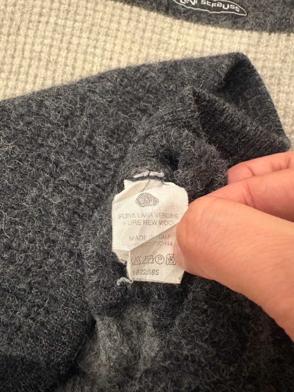 리바이스 이태리 패치로고 헤비울 긴팔니트  상품이미지5