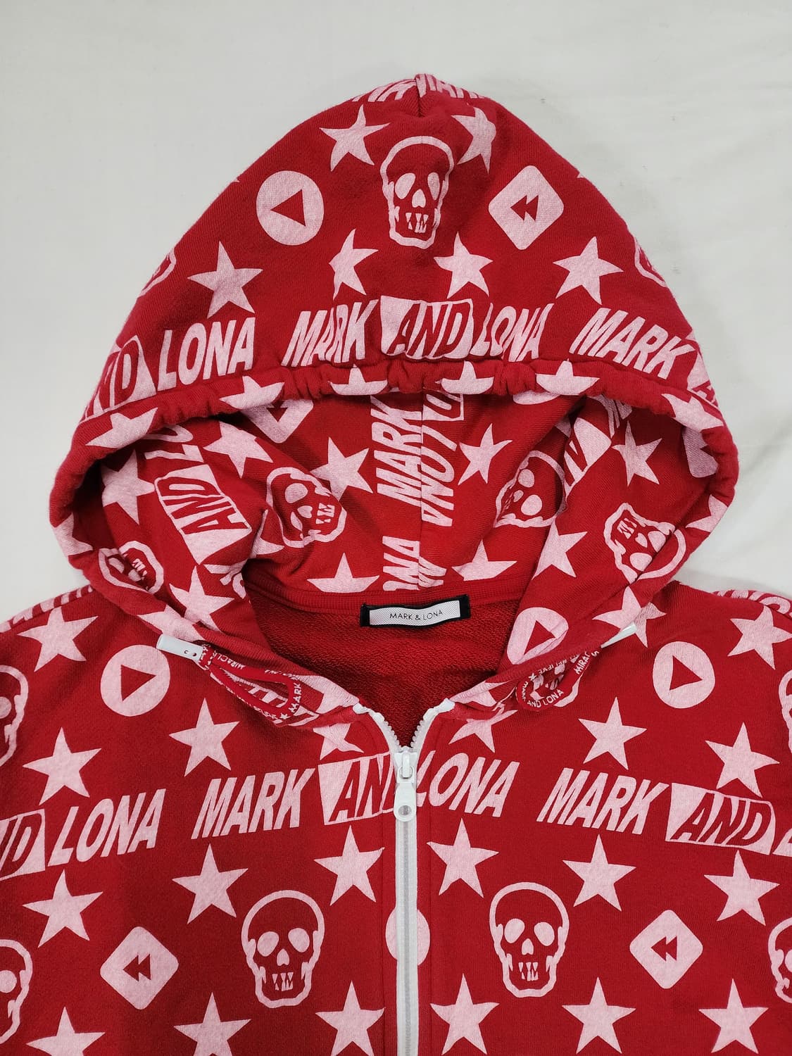 마크앤로나 10주년 스컬 후드 집업 상품이미지3